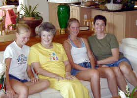 grandaughters.jpg (53291 bytes)
