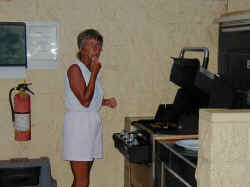 Grilling.jpg (35169 bytes)
