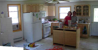 Kitchen.jpg (40823 bytes)